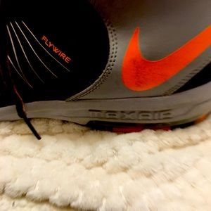 Nike flywire basketball shoes
